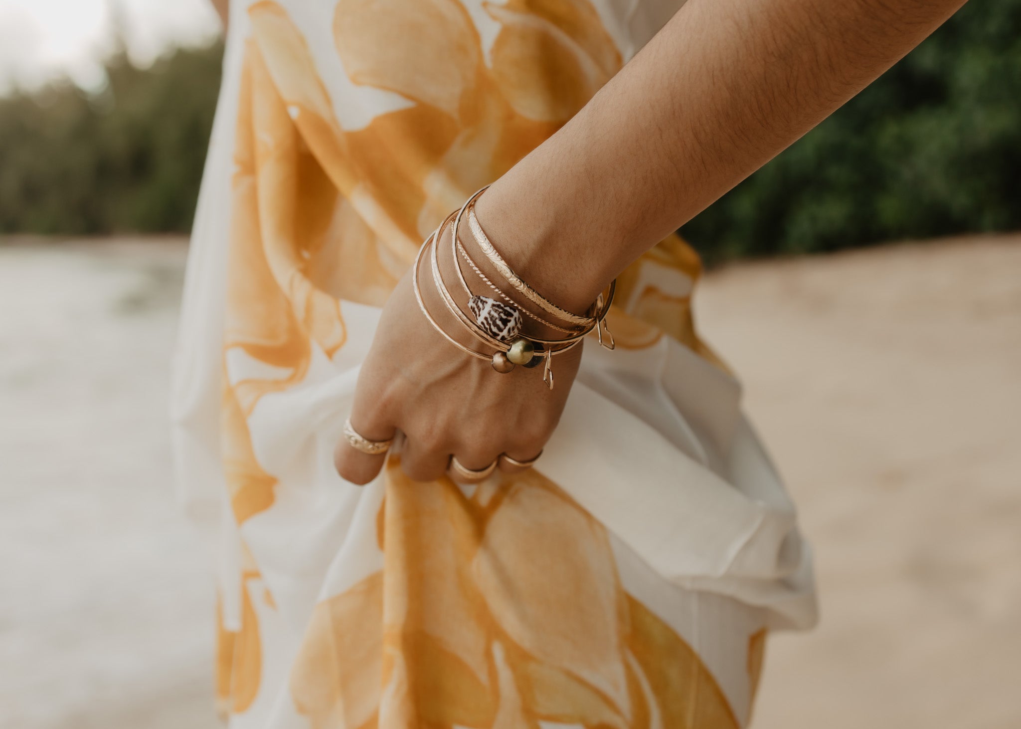 Bangle with Chocolate Tahitian Pearl (Priced Individually)