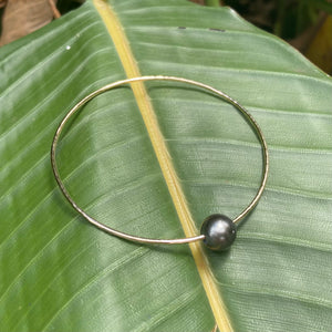 Bangle with Tahitian Pearl (Priced Individually)